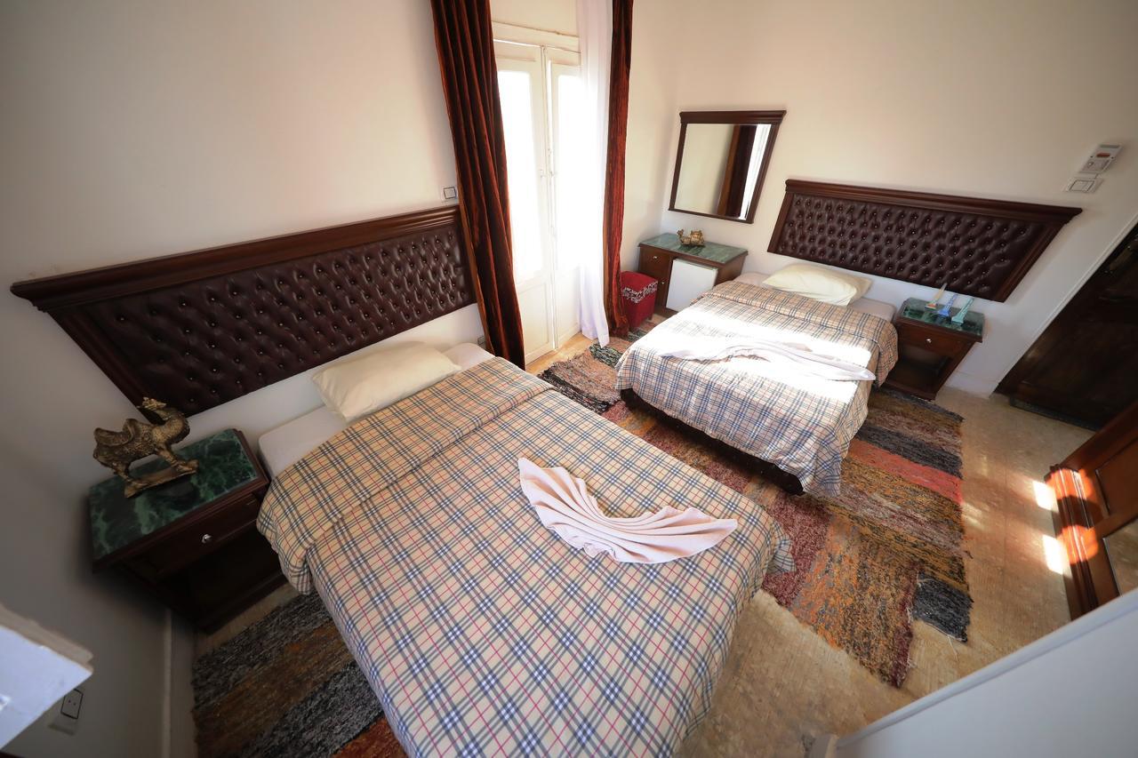 Pyramids Loft Guesthouse Cairo Exterior photo